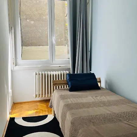 Apartment Bauhaus Flat In Amazing Location *